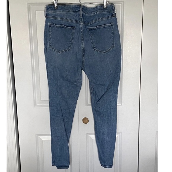 Old navy high rise O.G. Straight. Secret-slim pockets - Picture 1 of 11